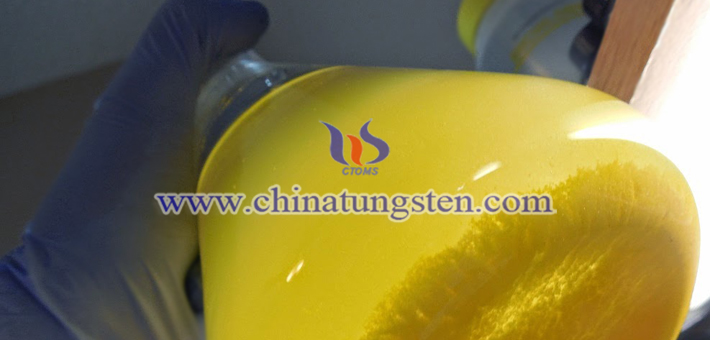 nano grain size yellow tungsten oxide applied for nano-ceramic dispersion solution picture