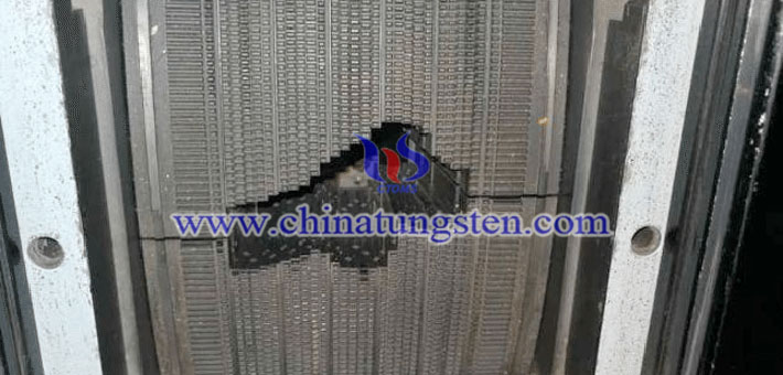 tungsten alloy multileaf collimator picture